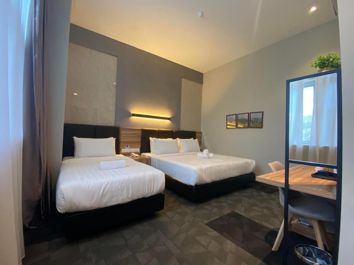 ג'והור בהרו Prestigo Hotel - Johor Bharu מראה חיצוני תמונה